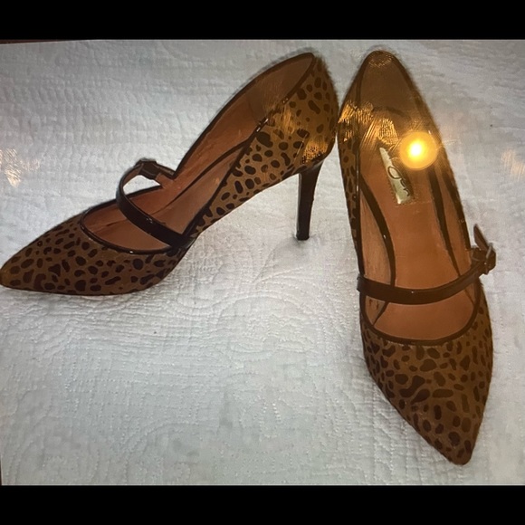 NWT - Halogen Calf Hair Leopard Print Pointy Toe Heels - Picture 5 of 6
